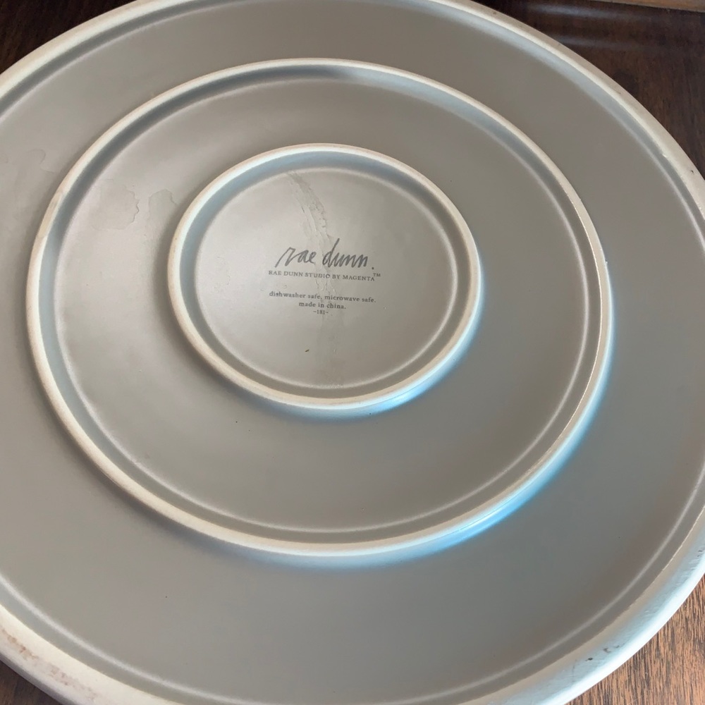 Rae dunn heavy duty serve chip and dip platter - Picture 4 of 4